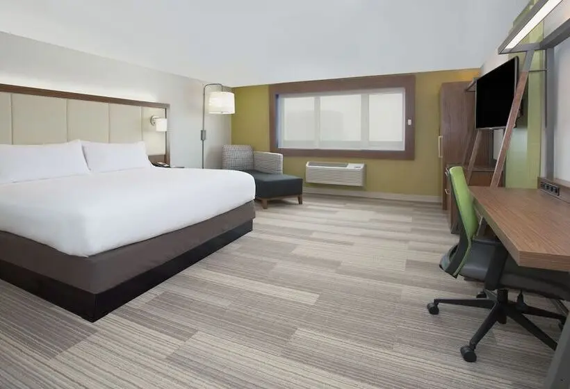 身障者適用スイートルーム, Holiday Inn Express & Suites   Dayton Southwest, An Ihg