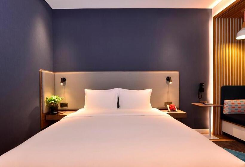 带大床的标准间, Holiday Inn Express Luanchuan, An Ihg