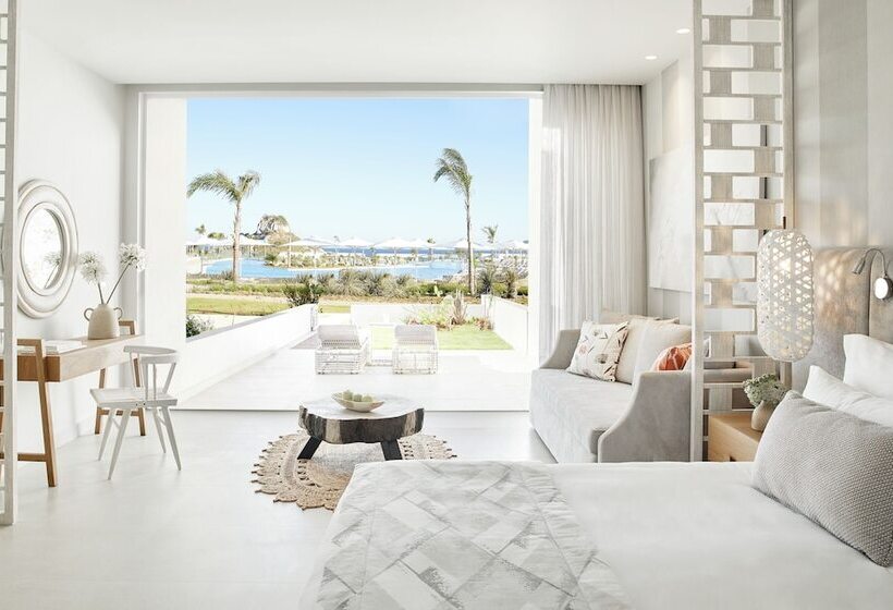 Deluxe Junior Suite met Uitzicht op Zee, Ikos Aria