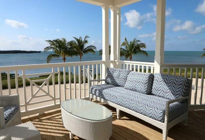 キングサイズベッドのデラックスルーム, Isla Bella Beach Resort & Spa