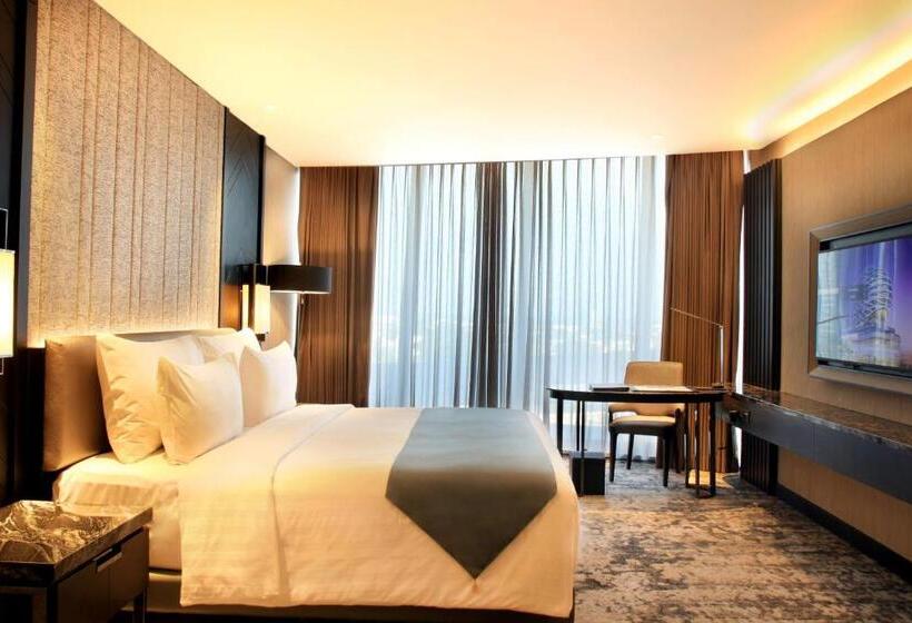 클럽 룸, Jhl Solitaire Gading Serpong