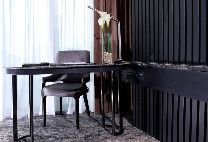 Номер Премиум, Jhl Solitaire Gading Serpong