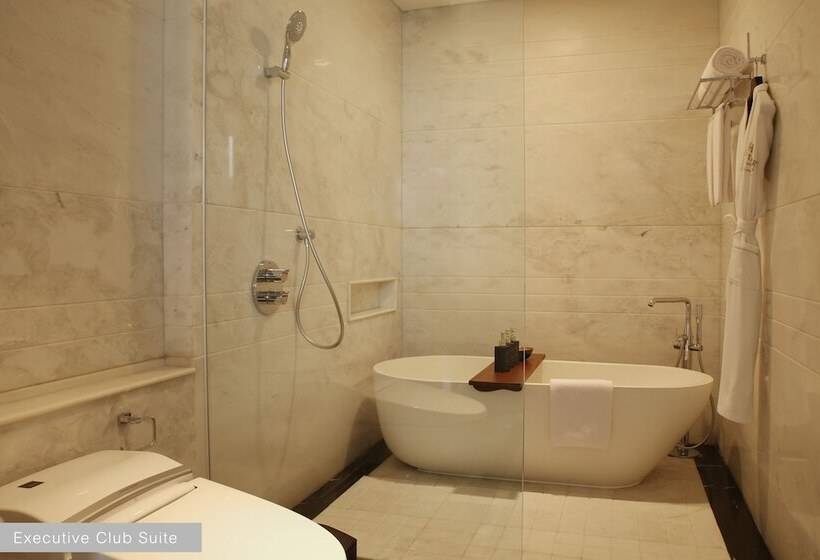 이그제큐티브 스위트, Jhl Solitaire Gading Serpong