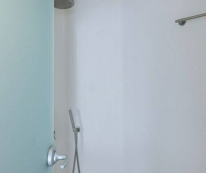 סוויטת ג'וניור נוף לים, Legacy Suites