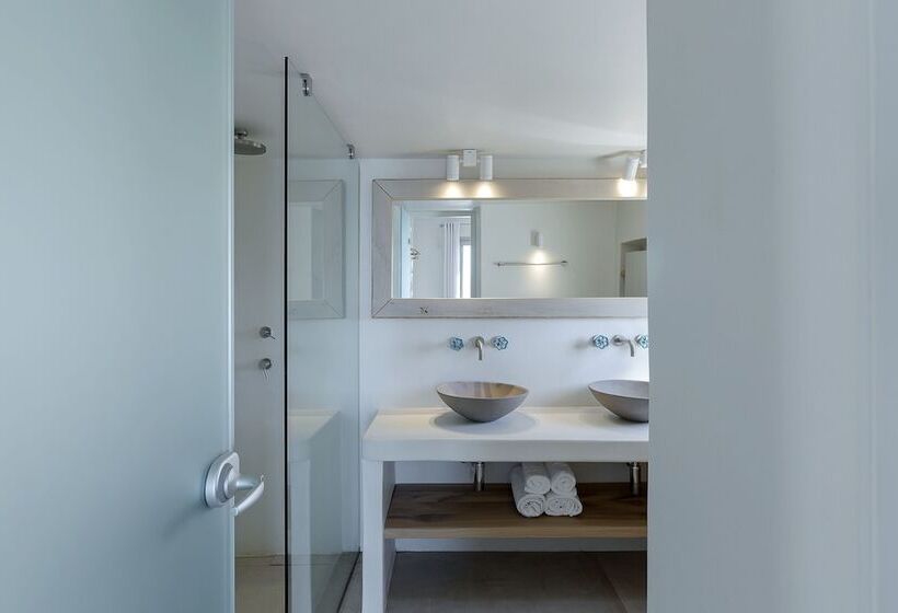 סוויטת סופריור נוף לים, Legacy Suites