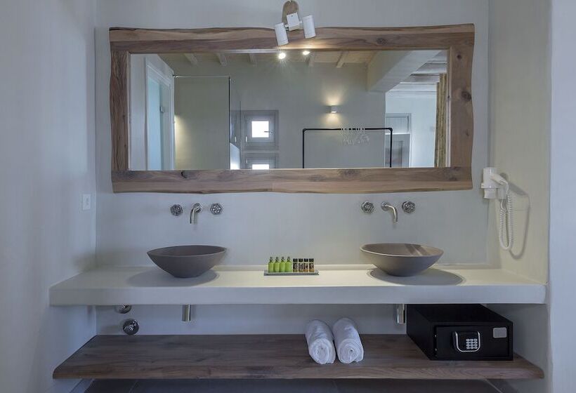 סוויטת דלוקס נוף לים, Legacy Suites