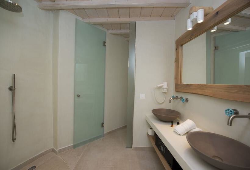 סוויטת דלוקס נוף לים, Legacy Suites