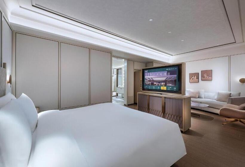 Номер Executive Кровать Кинг, Maxx By Steigenberger Guangzhou Zhujiang New Town Free Shuttle Bus To Canton Fair Complex During C