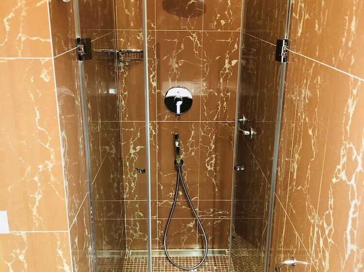 带花园景观的标准三人间, Tenuta Duca Marigliano Boutique