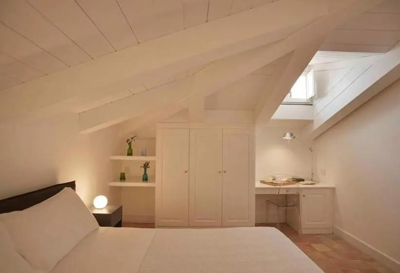 Ullakkohuone, Tenuta Duca Marigliano Boutique