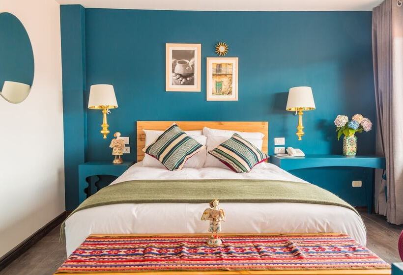 חדר סופריור, Tariq Boutique