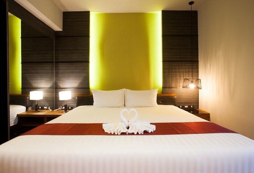 デラックスルーム, The Glory Gold