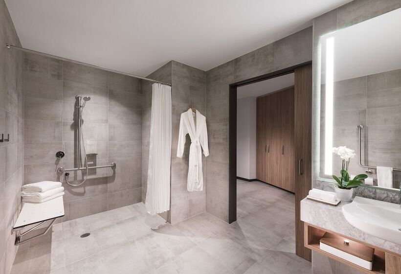 חדר קלאב, The Westin Brisbane