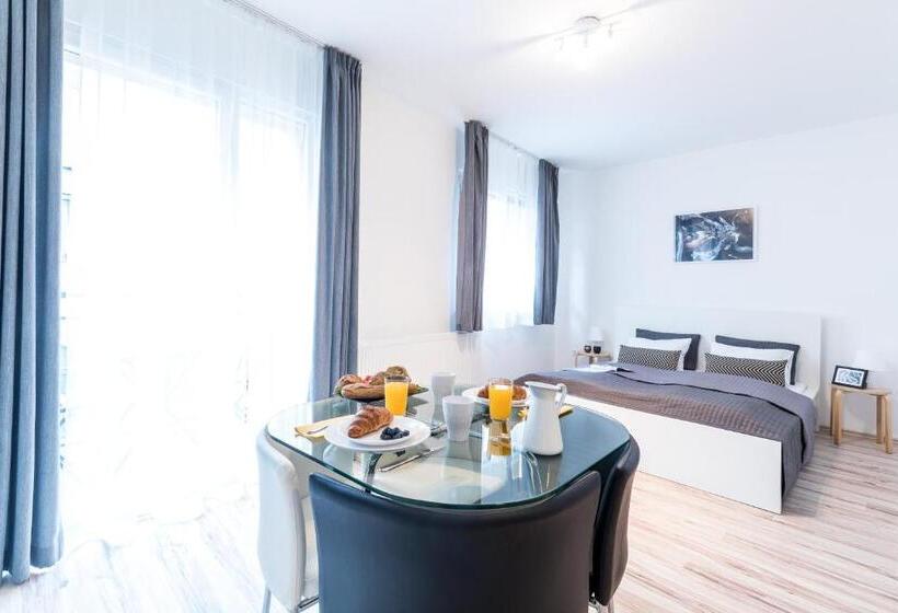 חדר סטודיו סטנדרד, Vagabond Corvin