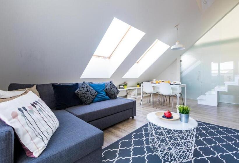 דירת פנטהאוז 1 חדרי שינה, Vagabond Corvin