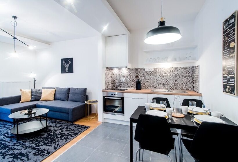 דירת חדר סופריור, Vagabond Corvin