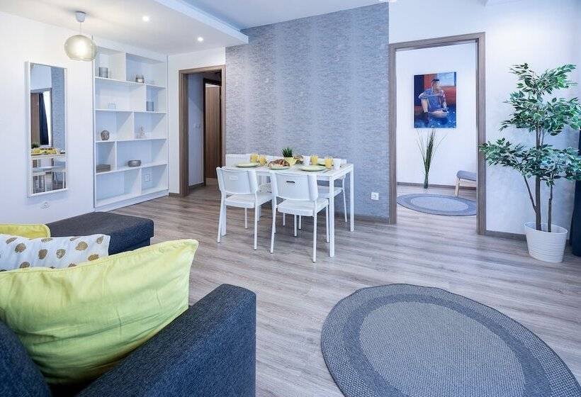 דירת שני חדרים, Vagabond Corvin