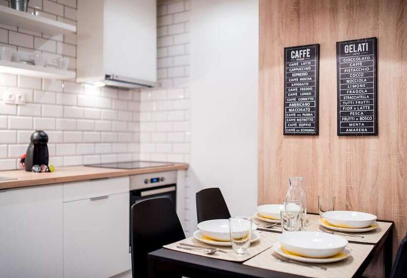 סטודיו סופריור, Vagabond Corvin