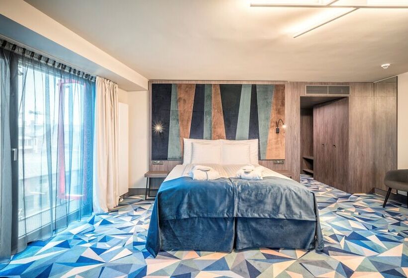 اتاق لوکس, Wellton Riverside Spa