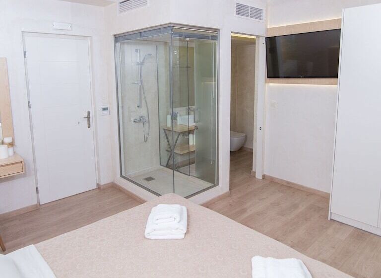 スタンダードルーム, Panellinion Luxury Rooms