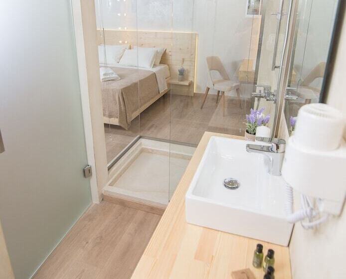 スタンダードルーム, Panellinion Luxury Rooms