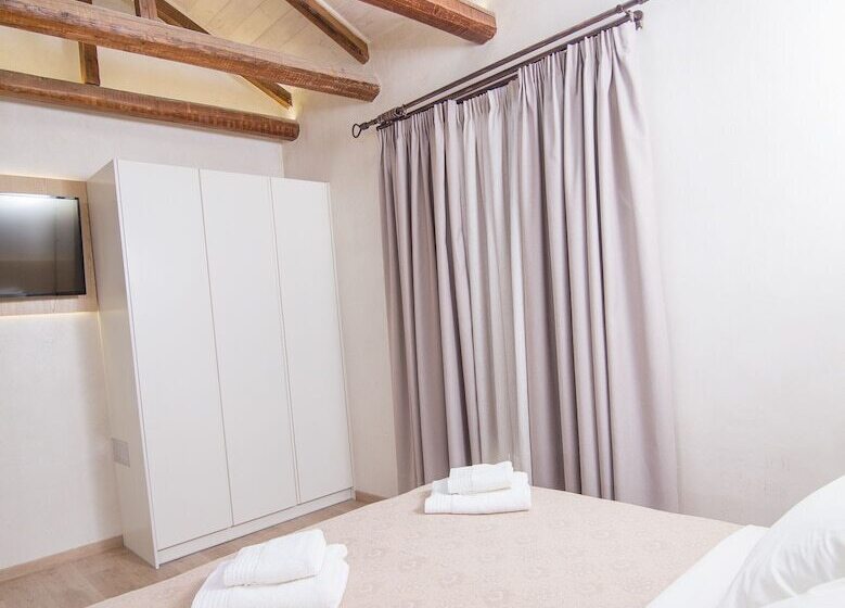 スタンダードルーム, Panellinion Luxury Rooms