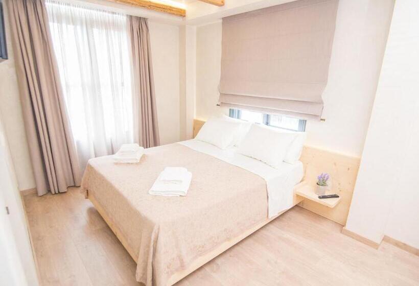 バルコニー付きデラックスルーム, Panellinion Luxury Rooms