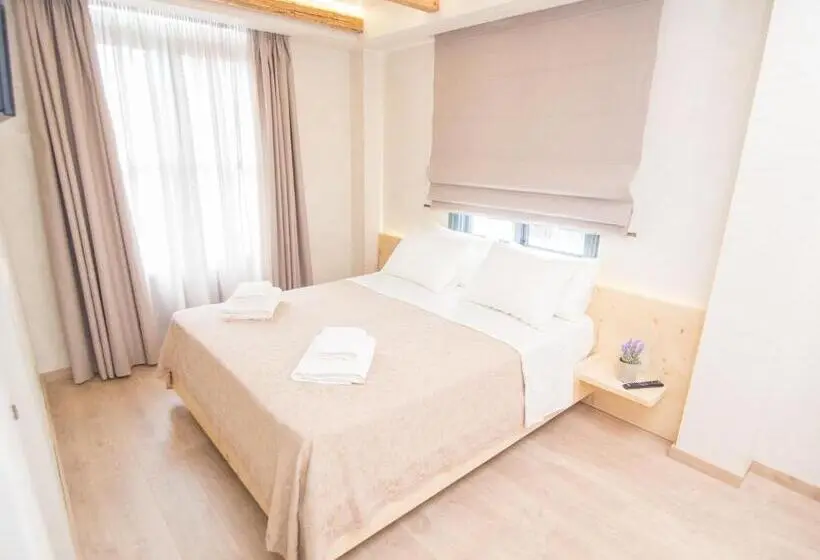 اتاق لوکس با بالکن, Panellinion Luxury Rooms