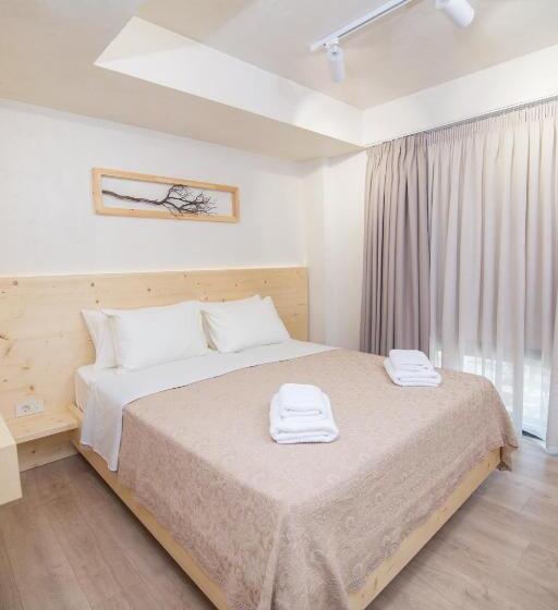 スタンダードルーム, Panellinion Luxury Rooms