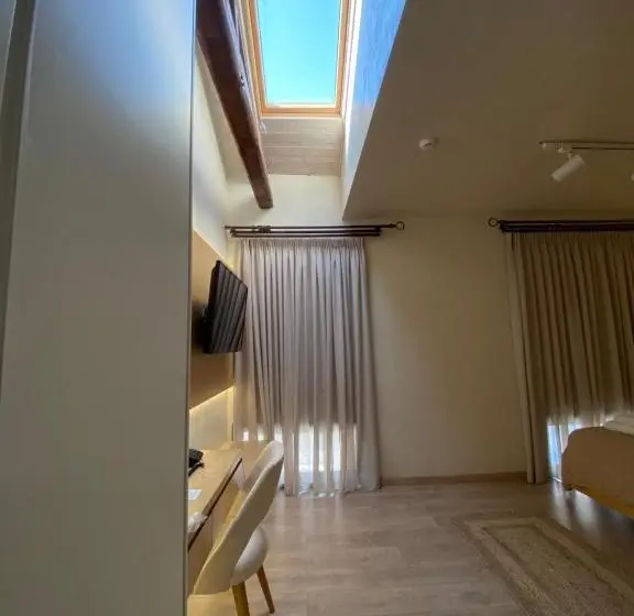 اتاق سوپریور, Panellinion Luxury Rooms