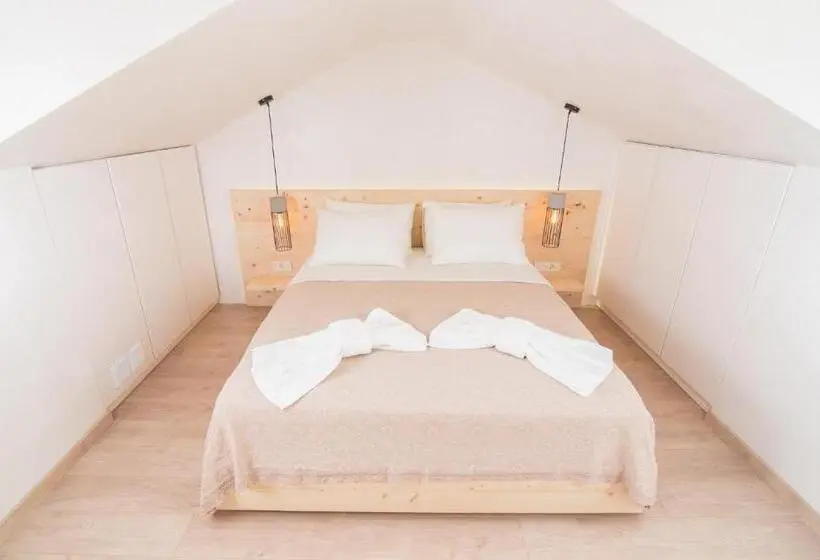 Deluxe Suite Sea View, Panellinion Luxury Rooms