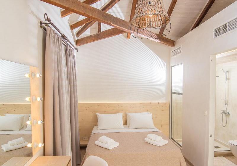 スタンダードルーム, Panellinion Luxury Rooms