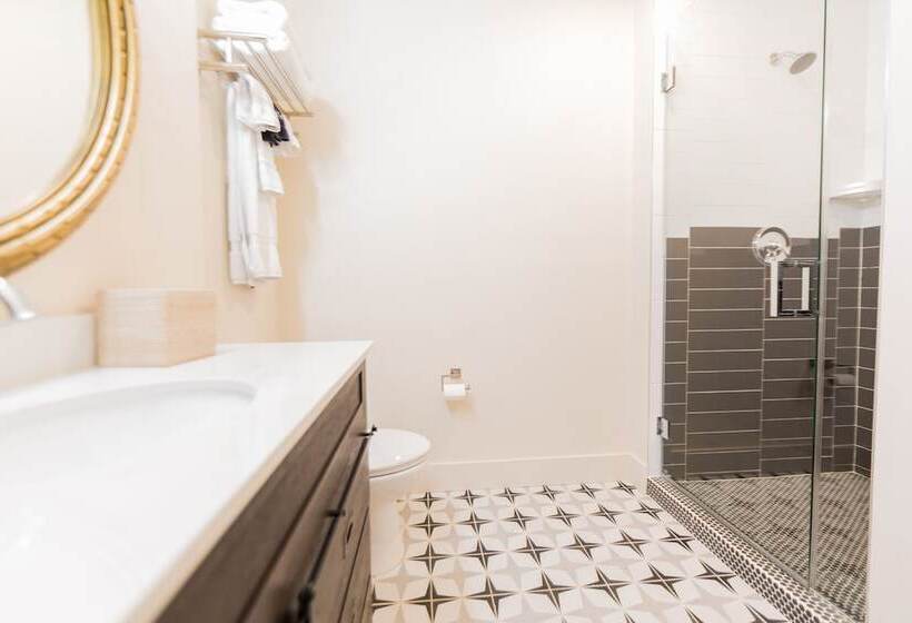 デラックススタジオ, The Bishop Arts Hotel By Qresorts