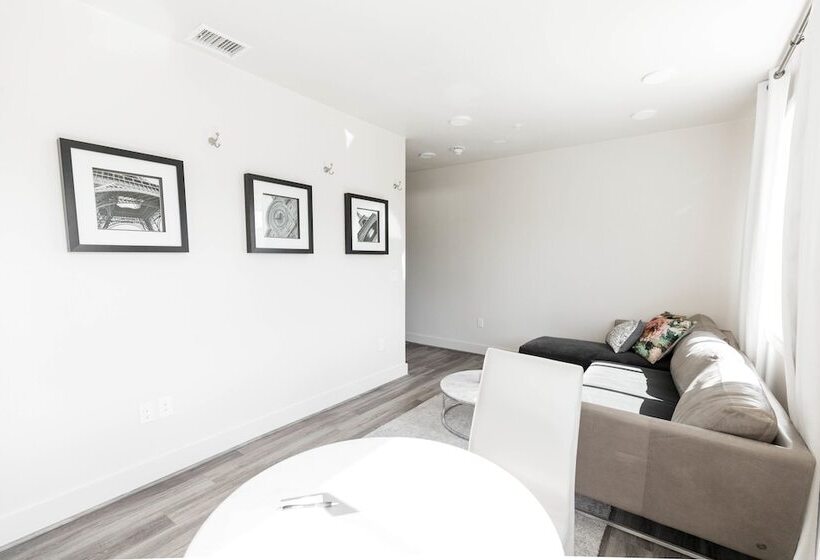 디럭스 스위트, The Bishop Arts Hotel By Qresorts