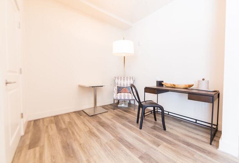 スタンダードルーム, The Bishop Arts Hotel By Qresorts