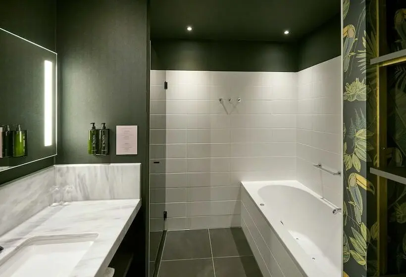 سوییت جونیور, Van Der Valk Hotel Amsterdam   Amstel