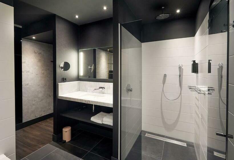 Superior Room, Van Der Valk Hotel Amsterdam   Amstel