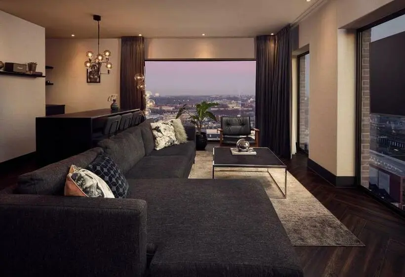 سوئیت پنت هاوس, Van Der Valk Hotel Amsterdam   Amstel