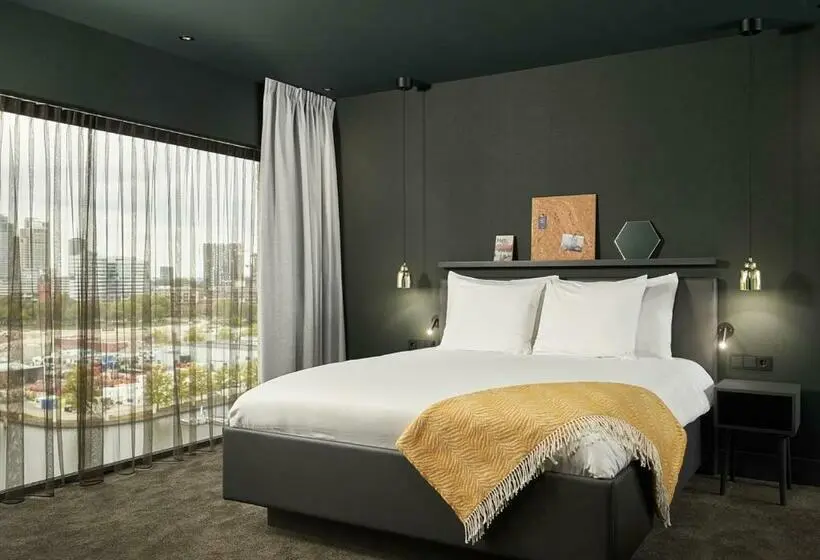 سوییت جونیور, Van Der Valk Hotel Amsterdam   Amstel
