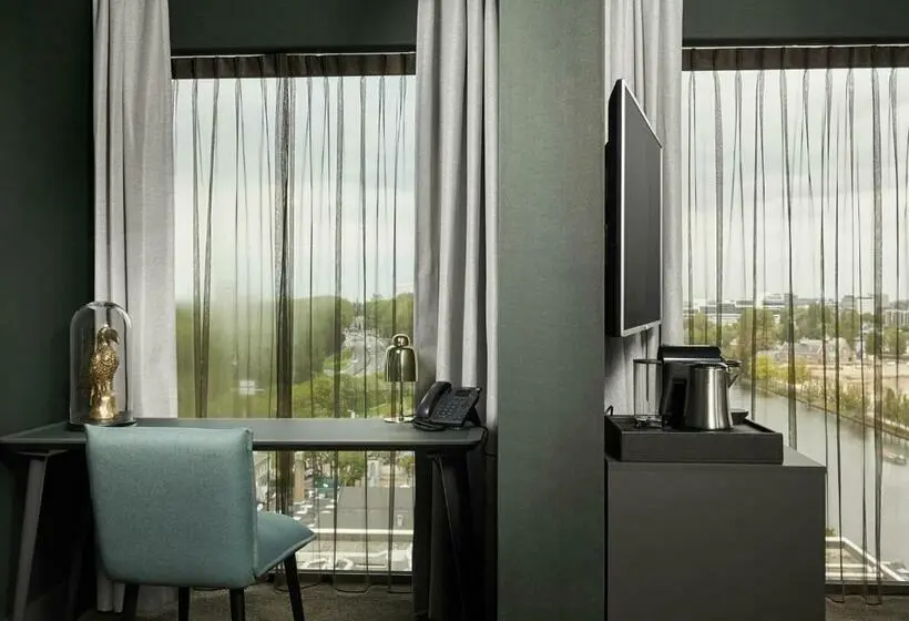 سوییت جونیور, Van Der Valk Hotel Amsterdam   Amstel