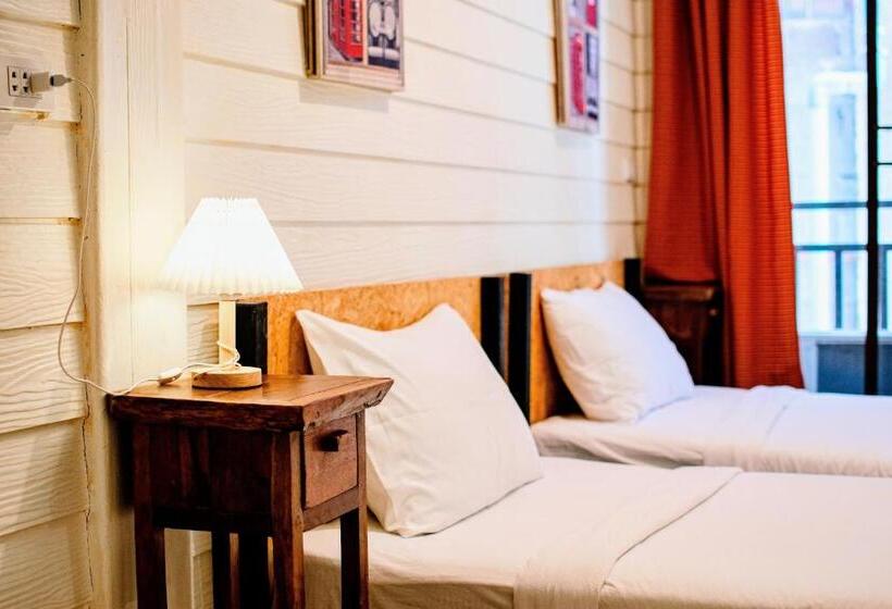 Номер Стандарт Трехместный, Back Home Backpackers