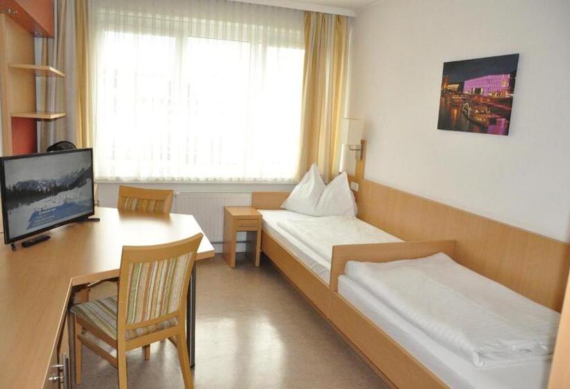 Номер Economy, Kolpinghaus Linz