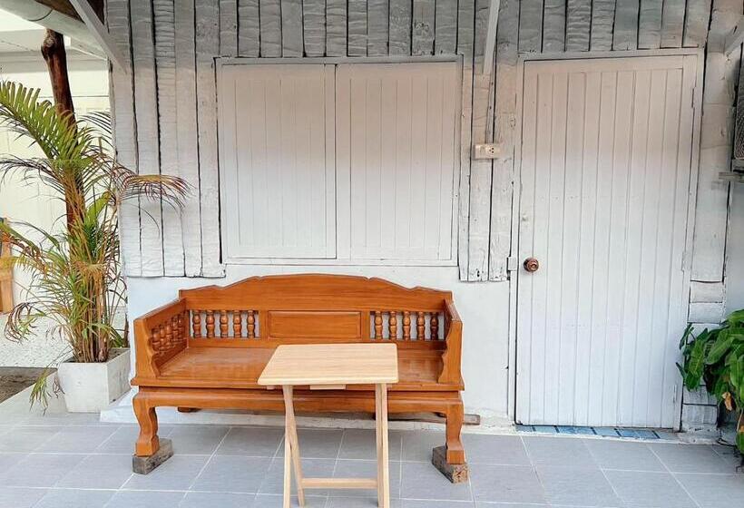 클래식 4인 룸, Yoghurt Home 3