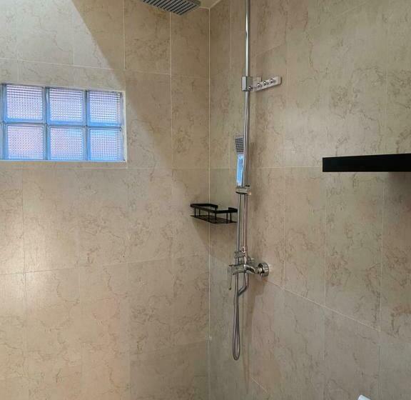 디럭스 룸, Dewa Hostel