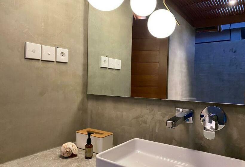 스탠다드 룸 산 전망, Dewa Hostel
