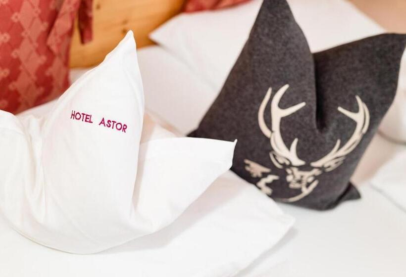 חדר סטנדרט עם מרפסת, Astor Apartments