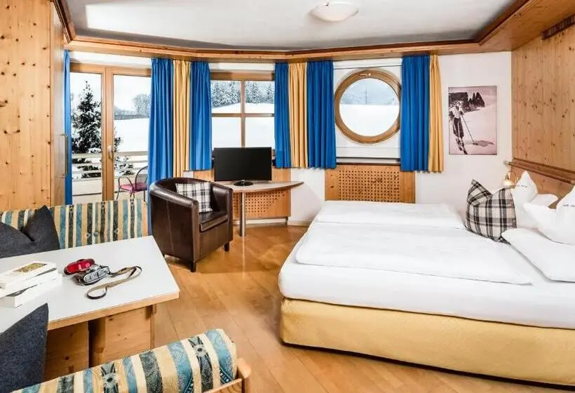 Standard-studio, Astor Apartments