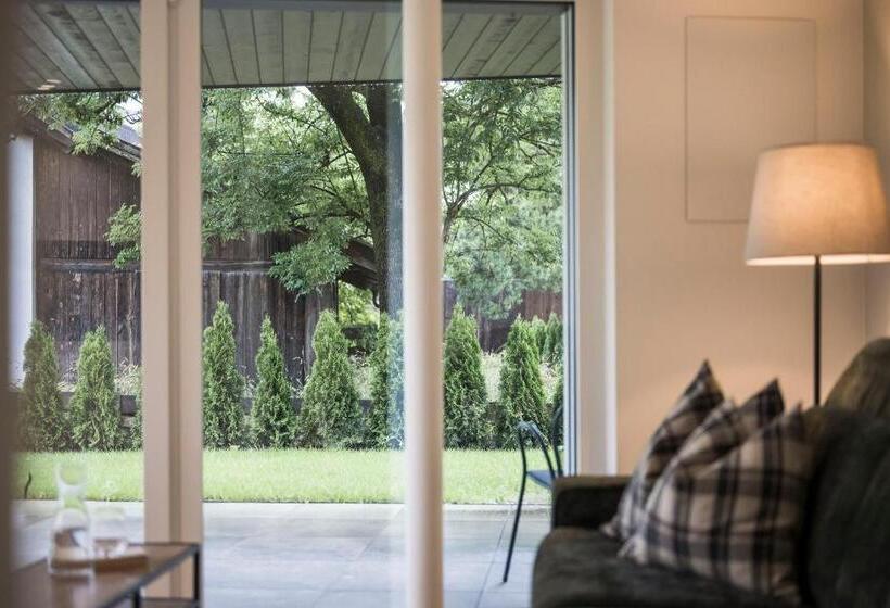 Апартаменты 2 Спальни, Astor Apartments