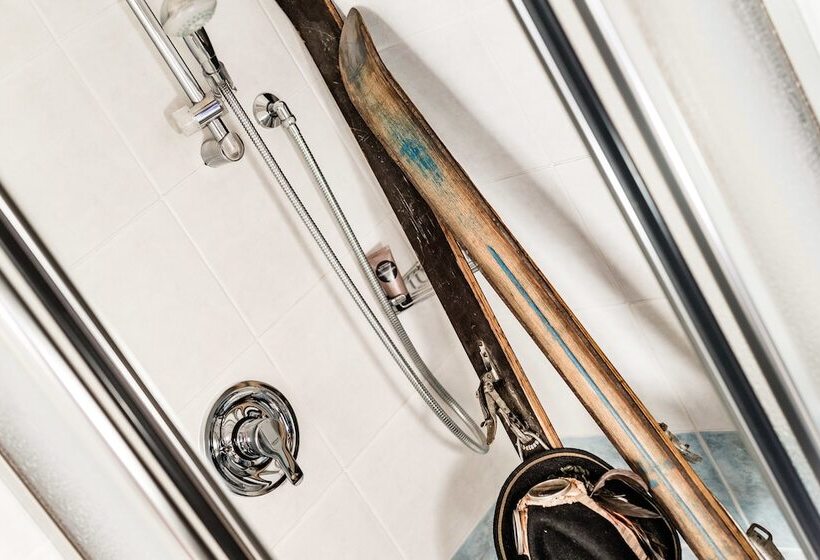 Апартаменты 1 Спальня, Astor Apartments