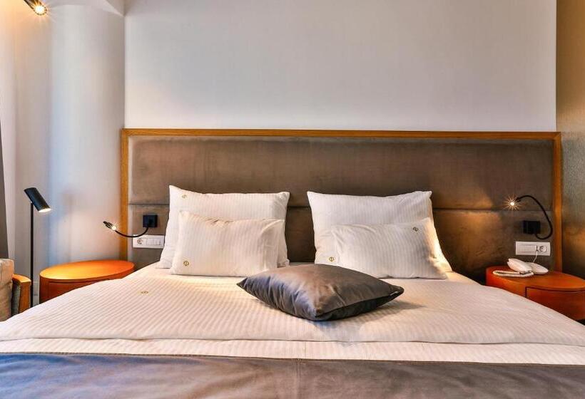 اتاق عادی, Fagus By Aycon